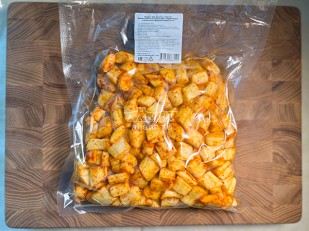 Диспенсеры для снеков: Сырный продукт ФЕРМЕРСКИЙ бочонок паприка