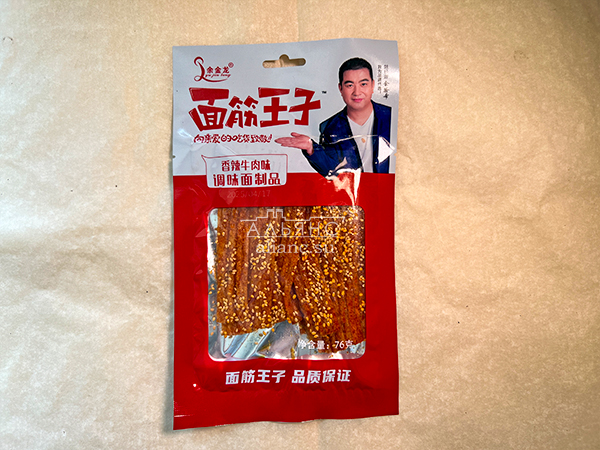 Мучные полоски КРАСНЫЕ со вкусом пряной говядины 76 гр в Лобне